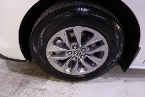 2025 Toyota Sienna XLE 8-Passenger