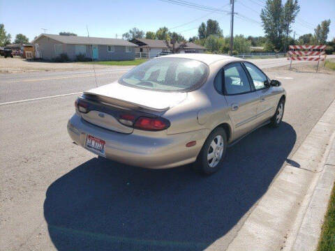 1999 Ford Taurus SE