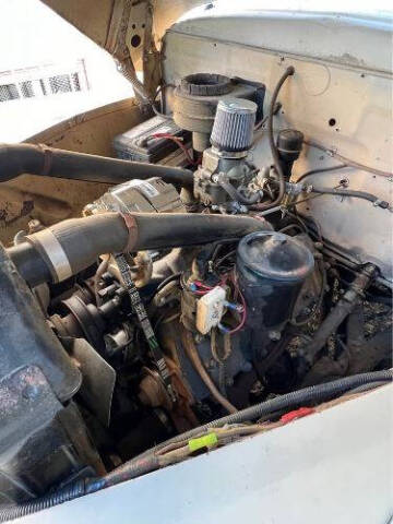 1948 Ford Super Deluxe