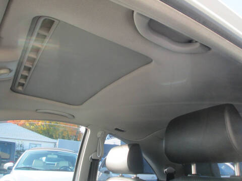 2009 Volkswagen New Beetle Base PZEV