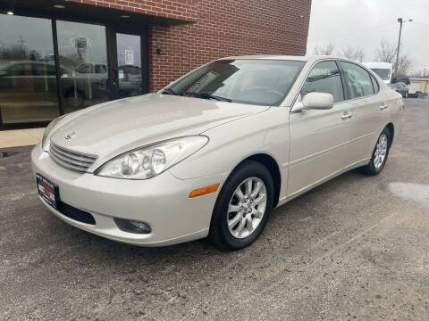 2004 Lexus ES 330 for sale at Direct Auto Sales in Caledonia WI