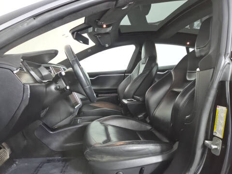 2016 Tesla Model S 70D
