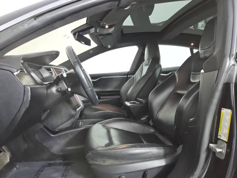 2016 Tesla Model S 70D