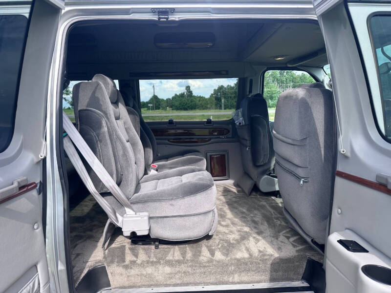 2010 Ford E-Series