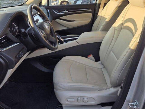 2020 Buick Enclave Essence