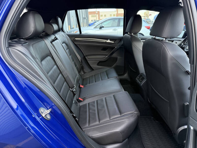 2016 Volkswagen Golf R 4Motion