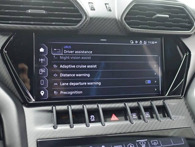 2023 Lamborghini Urus Performante