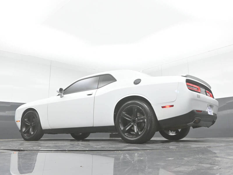 2016 Dodge Challenger SXT