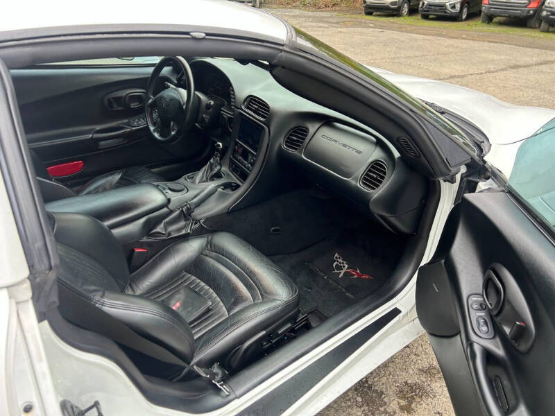 2004 Chevrolet Corvette