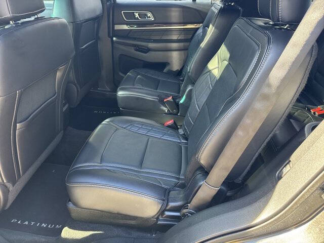 2017 Ford Explorer Platinum