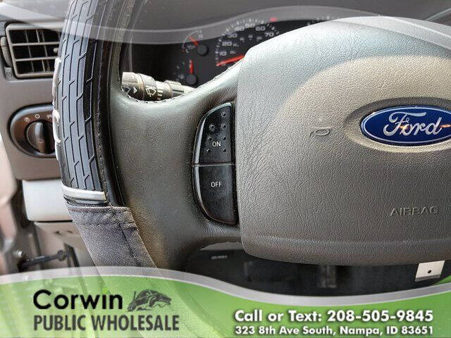 2003 Ford Excursion XLT