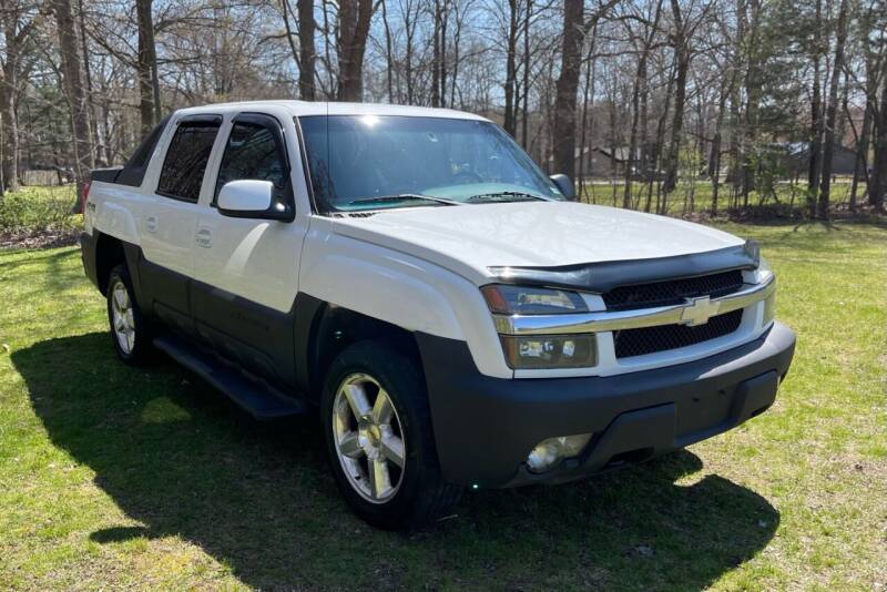 2003 Chevrolet Avalanche for sale at Choice Motor Car in Plainville CT