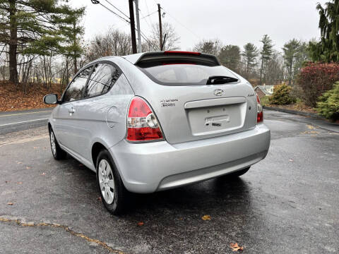 2011 Hyundai Accent GL