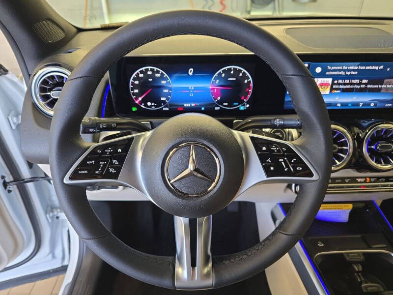 2025 Mercedes-Benz GLB GLB 250