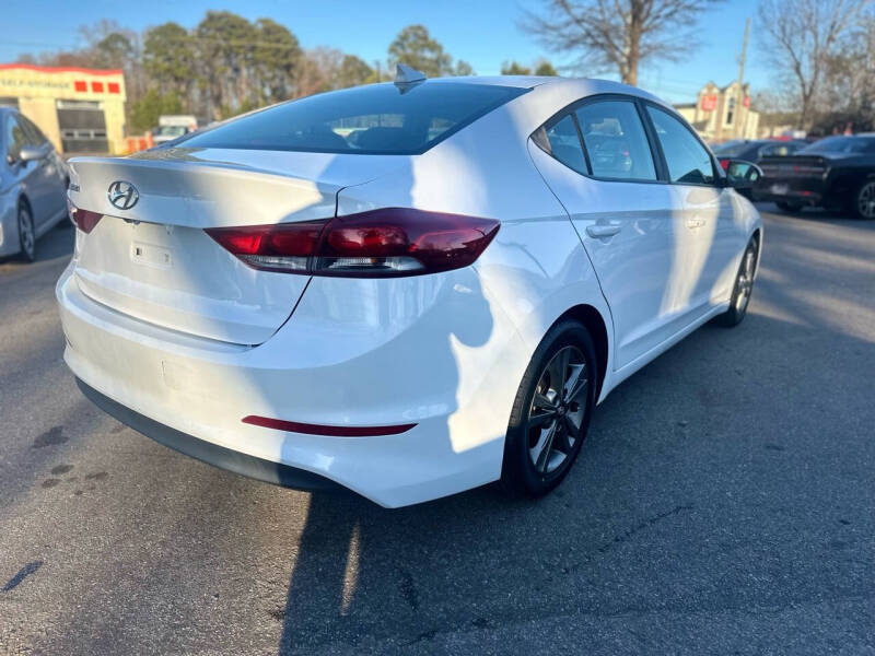 2018 Hyundai Elantra Value Edition photo 5