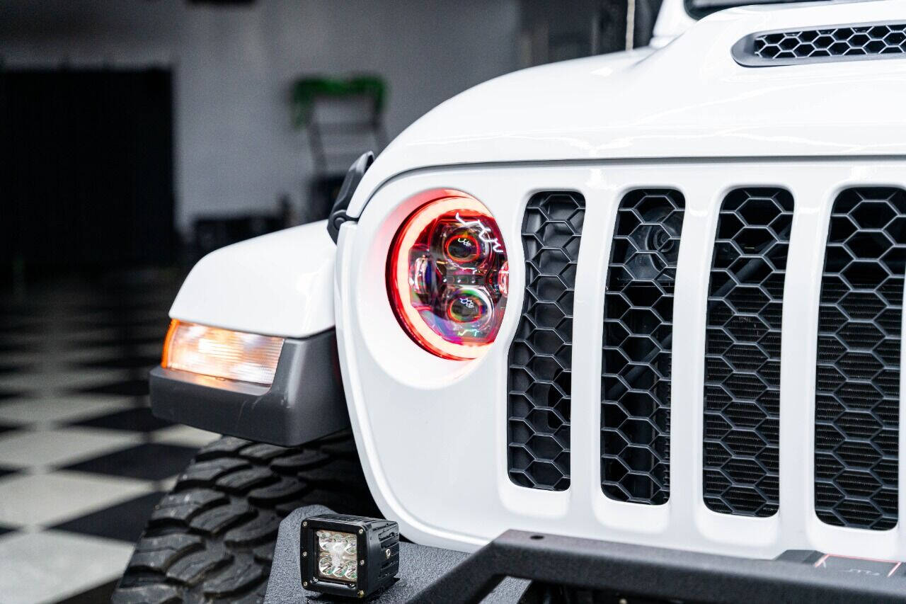 2020 JEEP Gladiator Pickup - $56,999