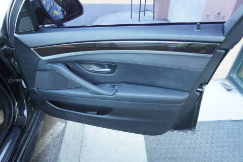 2015 BMW 5 Series 528i