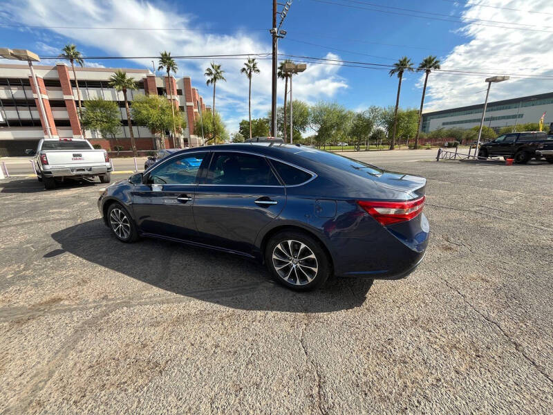 2017 Toyota Avalon XLE