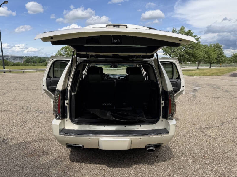 2012 Cadillac Escalade Premium