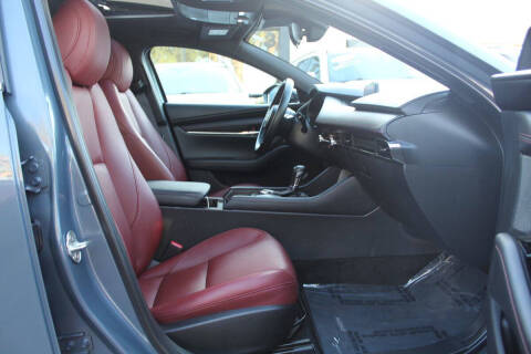 2022 Mazda Mazda3 Hatchback Carbon Edition