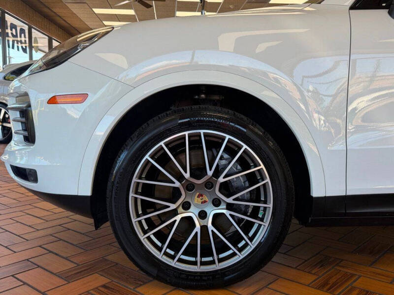 2023 Porsche Cayenne