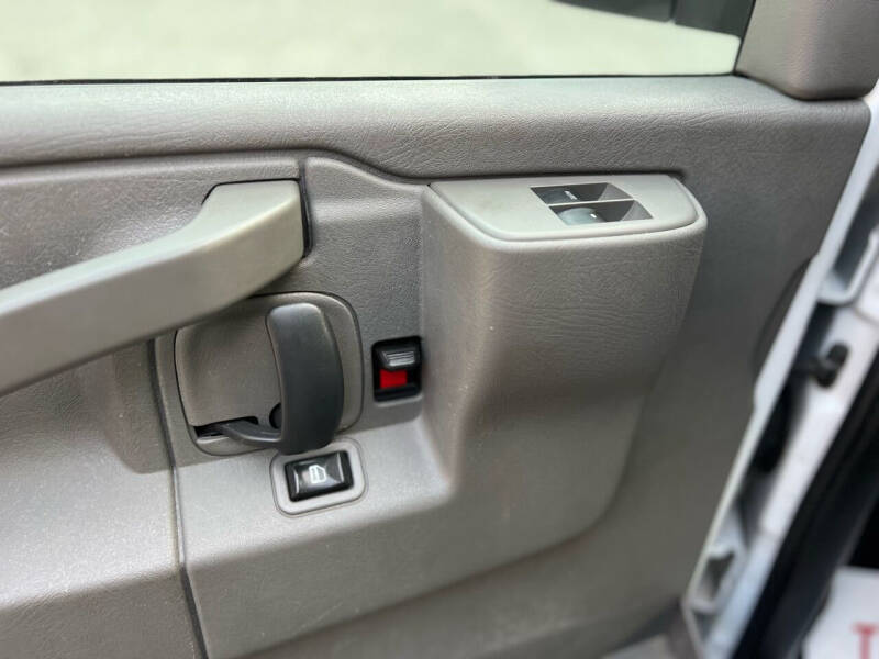 2018 Chevrolet Express 2500