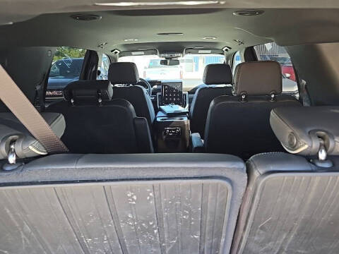 2025 GMC Yukon Elevation