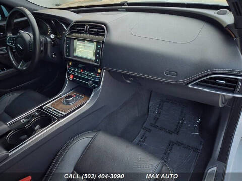 2017 Jaguar XE 20d R-Sport