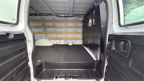 2024 Chevrolet Express 2500