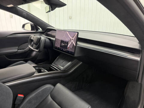 2025 Tesla Model S Plaid