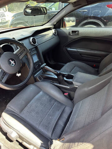 2006 Ford Mustang V6 Standard