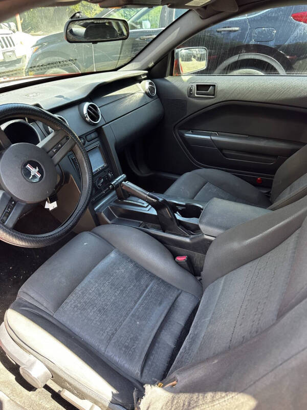 2006 Ford Mustang V6 Standard