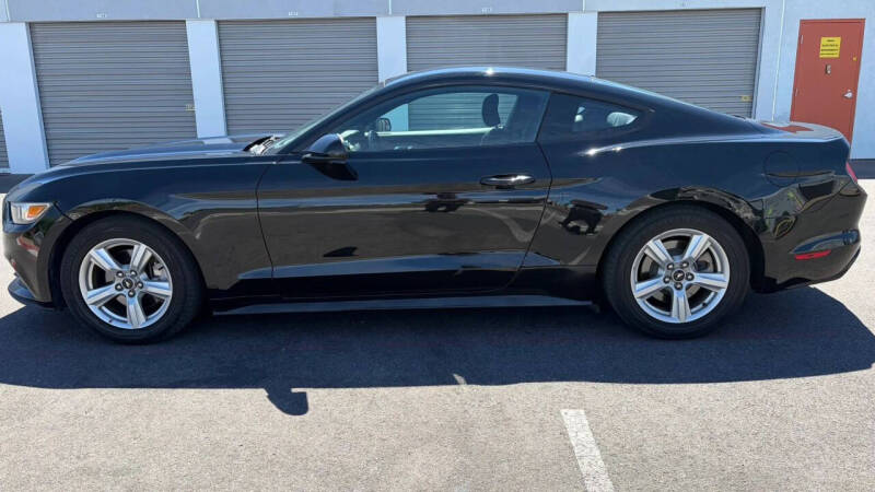 2016 Ford Mustang V6