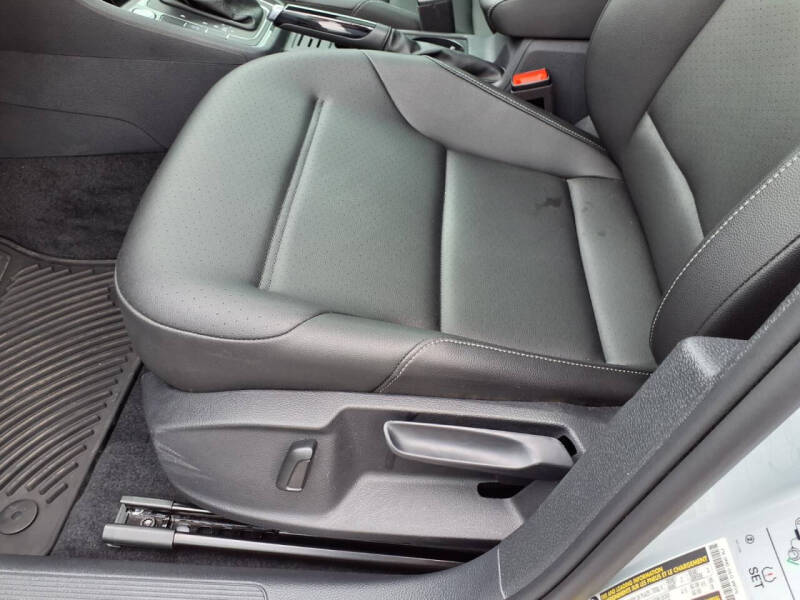 2021 Volkswagen Golf TSI