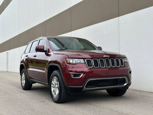 2018 Jeep Grand Cherokee for sale at Phoenix Motor Co in Romulus, MI