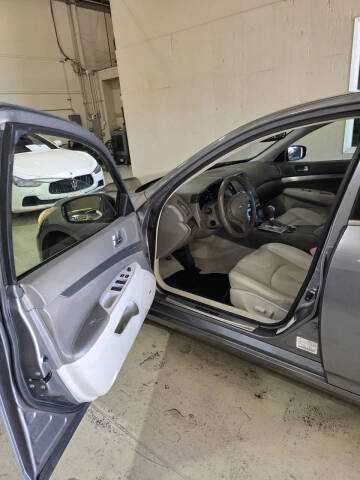 2011 Infiniti G37 Sedan Journey