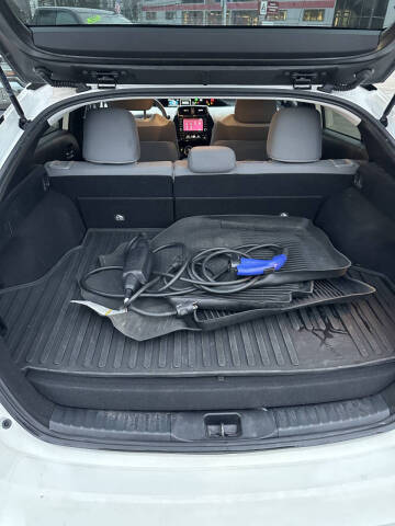 2022 Toyota Prius Prime LE