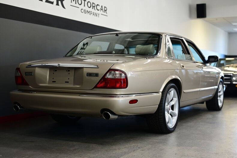 1999 Jaguar XJR