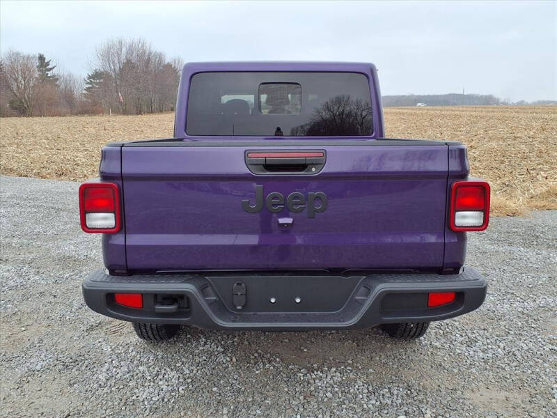 2026 Jeep Gladiator Sport S