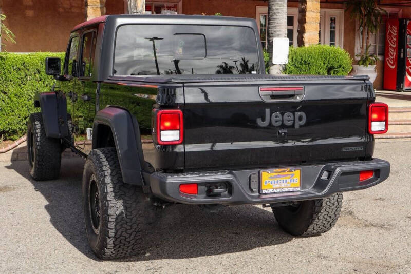 2020 Jeep Gladiator Sport