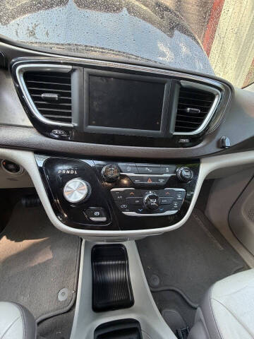 2018 Chrysler Pacifica Touring L