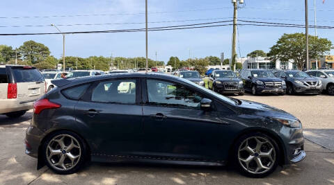 2017 Ford Focus ST