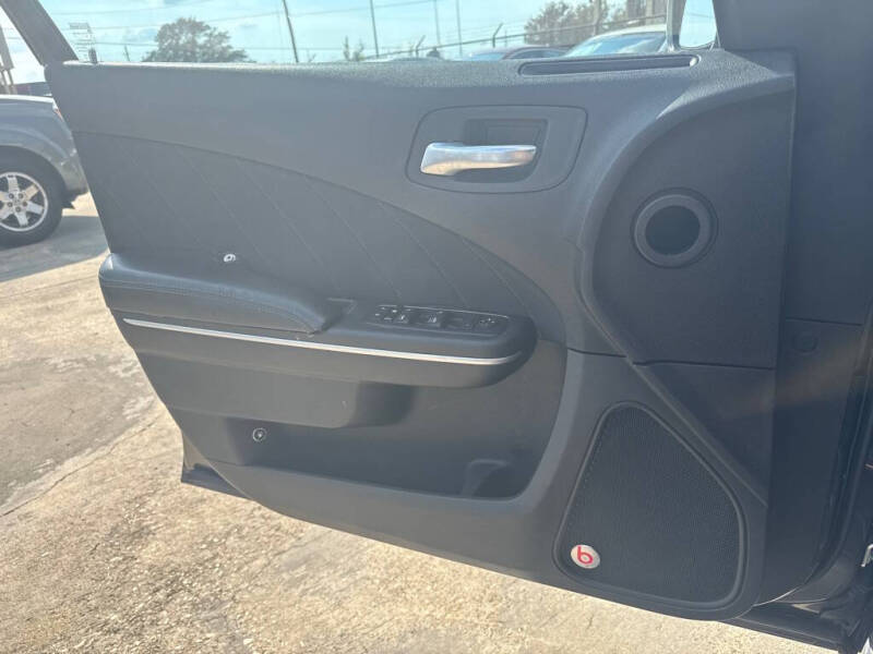 2015 Dodge Charger SXT