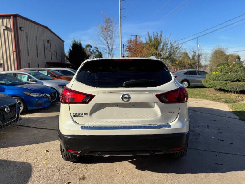 2019 Nissan Rogue Sport SV