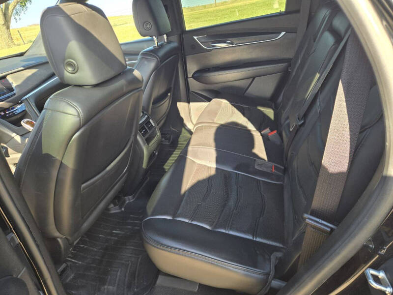 2017 Cadillac XT5 Platinum