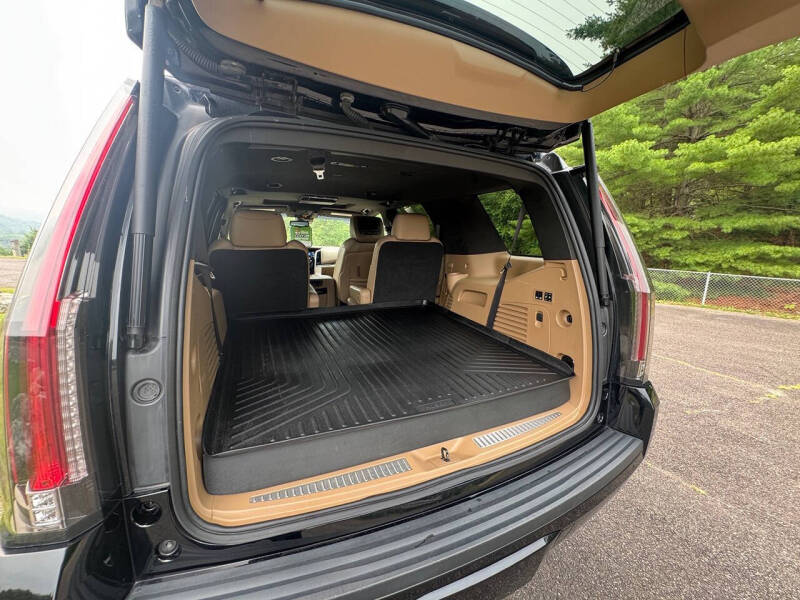 2019 Cadillac Escalade Platinum
