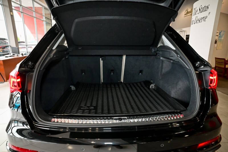 2021 Audi Q3 quattro S line Premium 45 TFSI