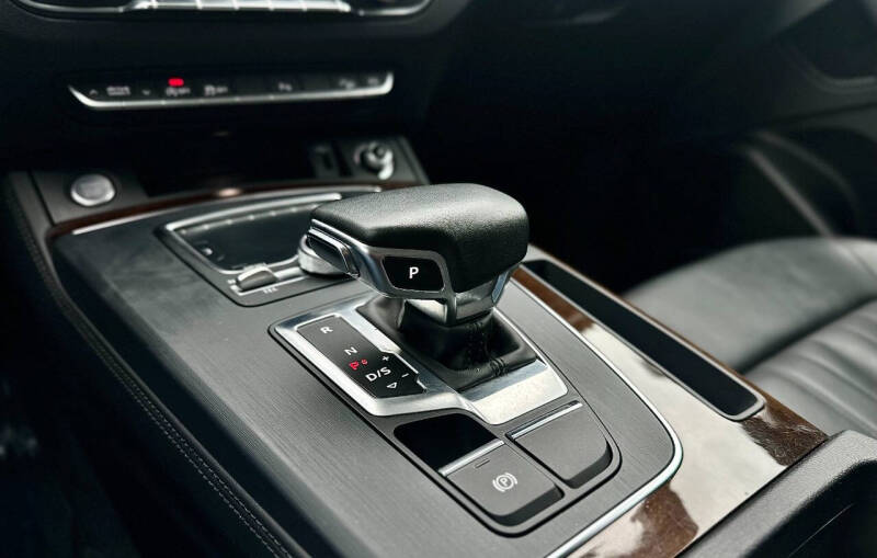 2019 Audi Q5 quattro Premium Plus 45 TFSI