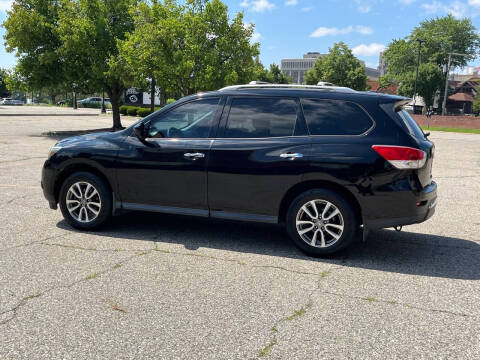 2013 Nissan Pathfinder SV