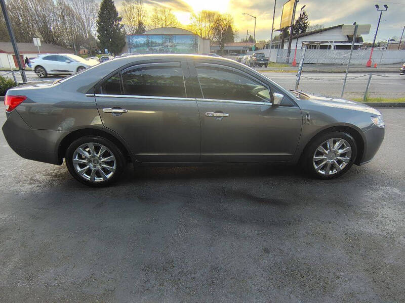 2011 Lincoln MKZ